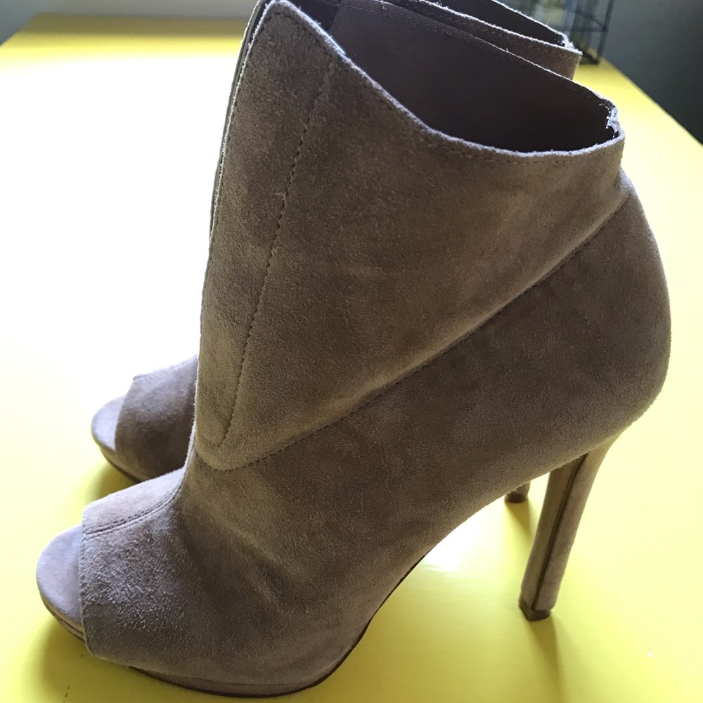 Vince Camuto heels